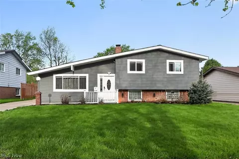 1178 Golden Gate Blvd, Mayfield Heights, OH 44124
