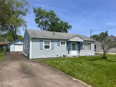 1930 Cardigan St, Niles, OH 44446