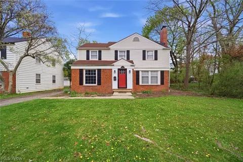 19013 Chagrin Blvd, Shaker Heights, OH 44122