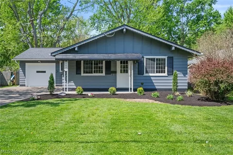 6030 Harrison St, Mentor, OH 44060