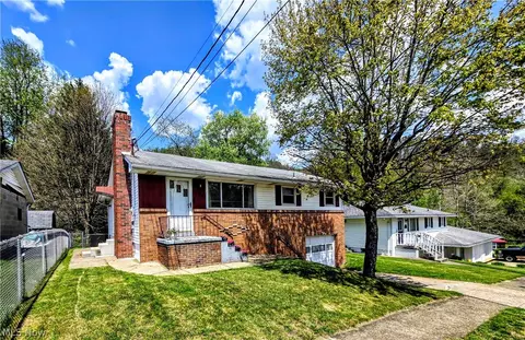 108 Theresa Dr, Weirton, WV 26062