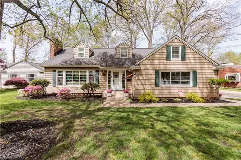 22636 Locust Ln, Rocky River, OH 44116