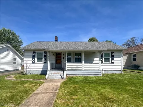 814 Griffin St, Niles, OH 44446