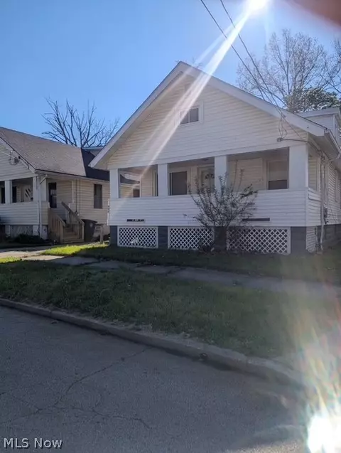 994 Peerless Ave, Akron, OH 44320