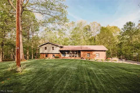 485 Northlake Dr, Vincent, OH 45784