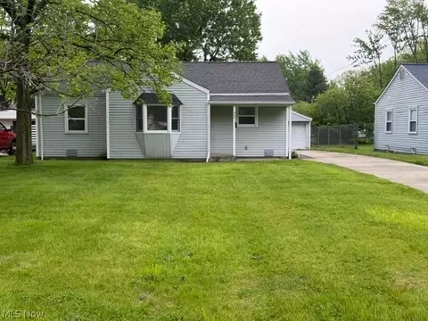 5651 Porter Rd, North Olmsted, OH 44070