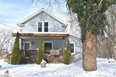1727 E 49th St, Ashtabula, OH 44004