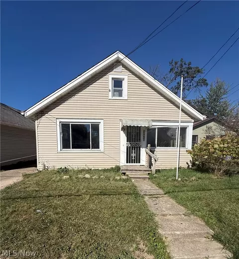 12512 Mcgowan Ave, Cleveland, OH 44135