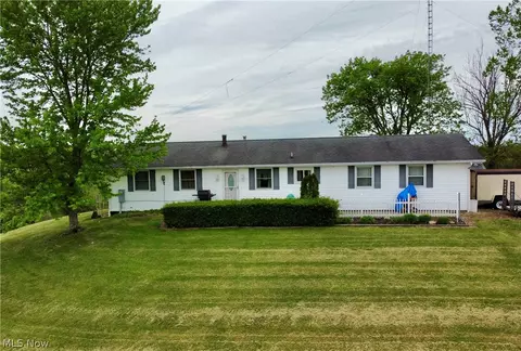 905 W Union Rd, Norwich, OH 43767