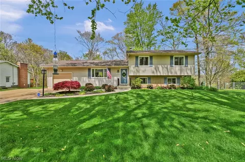 3109 Fair Oaks Dr, Norton, OH 44203