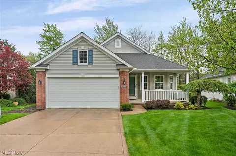 2495 Winesap Dr, Broadview Heights, OH 44147