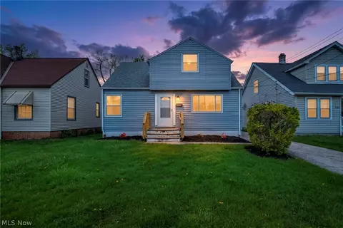5234 Henry St, Maple Heights, OH 44137