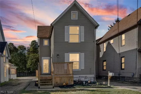 366 Oberlin Ave, Lorain, OH 44052