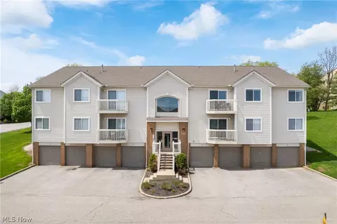 1435 Buckingham Gate D Blvd, Cuyahoga Falls, OH 44221