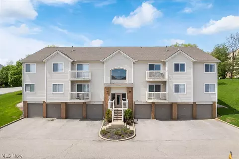 1435 Buckingham Gate D Blvd, Cuyahoga Falls, OH 44221