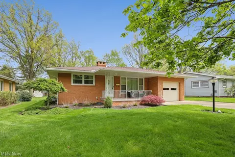 728 Fairview Pl, Alliance, OH 44601
