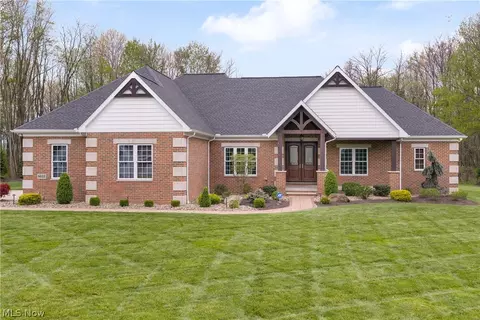 8622 Hunters Ridge Run, Wadsworth, OH 44281