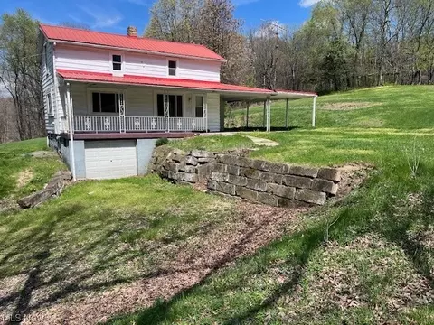686 Township Road 223, Richmond, OH 43944