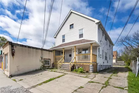 3278 W 117th St, Cleveland, OH 44111