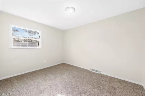 Bedroom - 2456 Jackson St, Lorain, OH 44052 photo 5 of 6