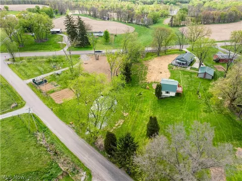 5884 State Route 93 NW, Dundee, OH 44624