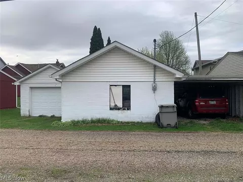 506 W Plain St, Minerva, OH 44657 photo 7