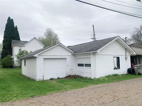 506 W Plain St, Minerva, OH 44657 photo 6