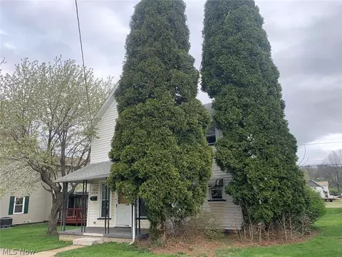 506 W Plain St, Minerva, OH 44657 photo 4