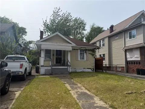 1462 E 133rd St, East Cleveland, OH 44112