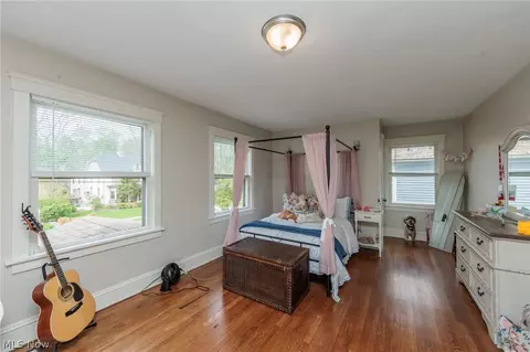 Bedroom - 142 E Bridge St, Berea, OH 44017 photo 6 of 8