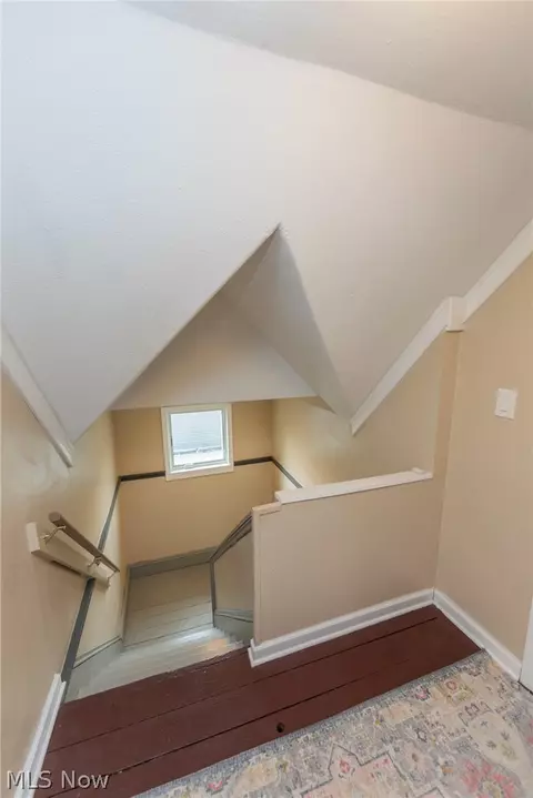 Entry Way - 142 E Bridge St, Berea, OH 44017 photo 3 of 4
