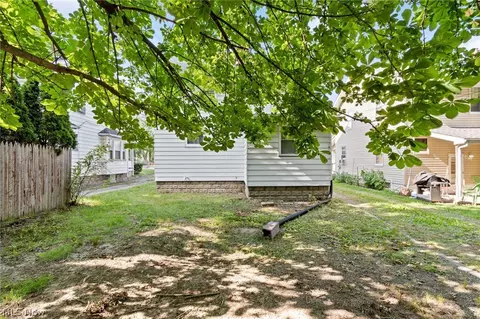 Exterior - 626 E Wilbeth Rd, Akron, OH 44306 photo 3 of 3
