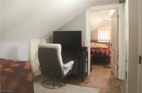 Bedroom - 83 Como St, Struthers, OH 44471 photo 2 of 3