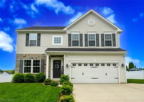 3021 Stonehurst Rd, Uniontown, OH 44685