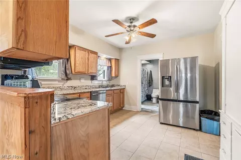 Kitchen - 340 Lowell St, Elyria, OH 44035 photo 3 of 3