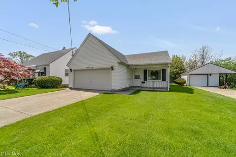 5178 W 151st St, Brook Park, OH 44142