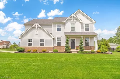 39154 Mcintosh Pl, Avon, OH 44011