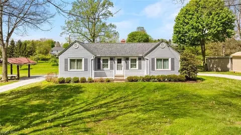712 S Hametown Rd, Copley, OH 44321