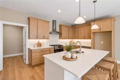 Kitchen - 7157 Concordia Dr, Independence, OH 44131 photo 2 of 5