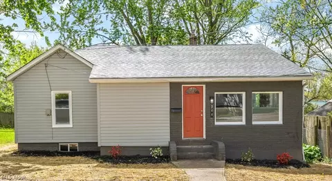 244 Keenan Ave, Cuyahoga Falls, OH 44221