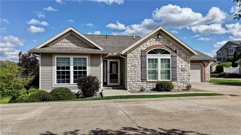 181 Heritage Xing SE, Sugarcreek, OH 44681