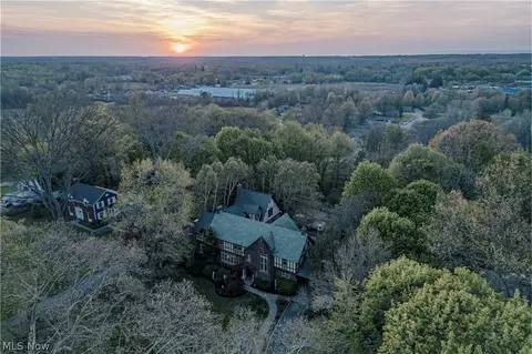 View/Area - 1325 Bunker Hill Rd, Ashtabula, OH 44004 photo 2 of 2
