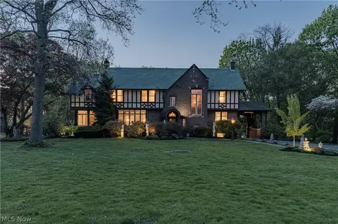 1325 Bunker Hill Rd, Ashtabula, OH 44004