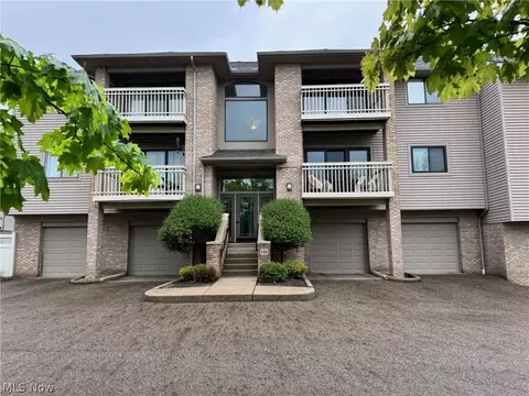 3800 Rosemont Blvd #115C, Akron, OH 44333