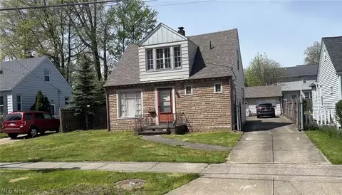 5132 W 6th St, Brooklyn Heights, OH 44131