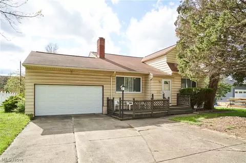 7322 Markal Dr, Middleburg Heights, OH 44130