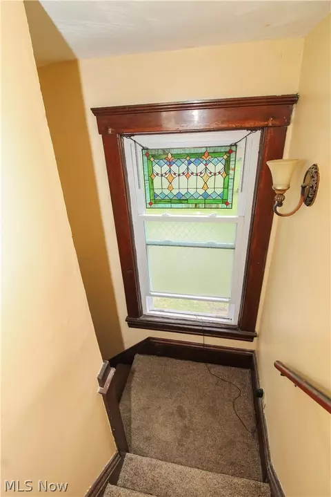 Entry Way - 4040 Broadway, Lorain, OH 44052 photo 6 of 6
