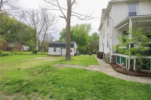 Exterior - 4040 Broadway, Lorain, OH 44052 photo 9 of 11