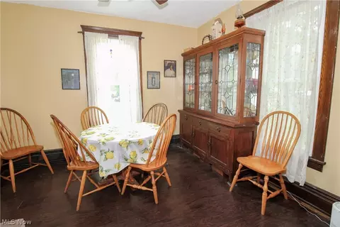 Dining - 4040 Broadway, Lorain, OH 44052 photo 1 of 1