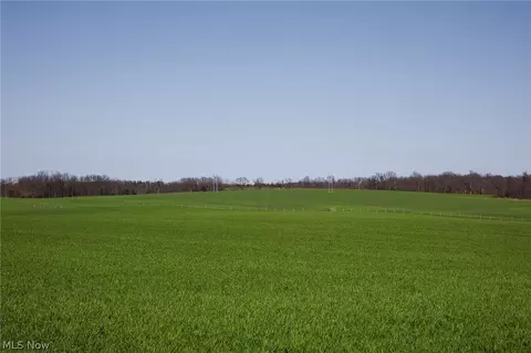 Moreland Rd, Wooster, OH 44691